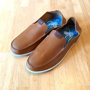 Nalukai slip-ons